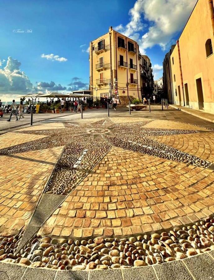 Familyholidays La Finestra Di Fronte Cefalù Exterior foto